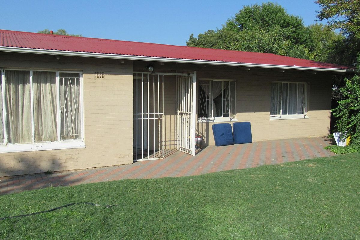 For sale - Charming 3 bedroom home - Sasolburg - Photo 5