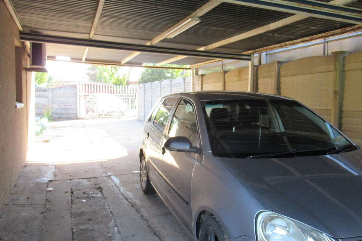 For sale - Charming 3 bedroom home - Sasolburg - Photo 3