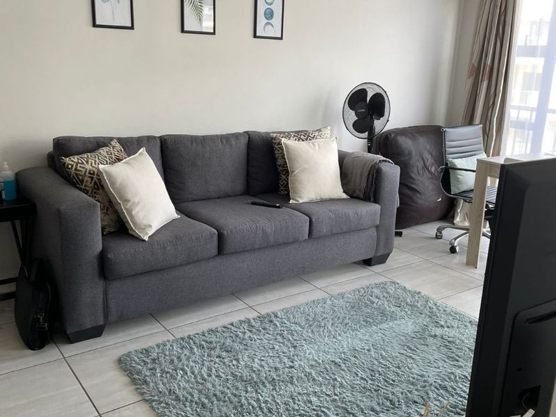 Apartment To Rent in Waterfall, Midrand - Photo 3