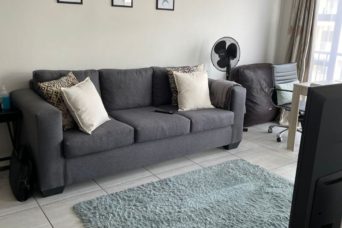Apartment To Rent in Waterfall, Midrand - Photo 3