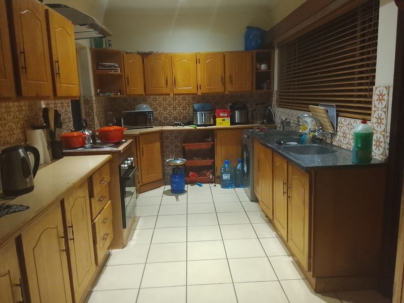 House To Rent in Norkem Park, Kempton Park - Photo 5
