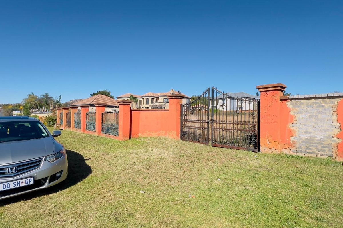 Vacant Land For Sale in Ruimsig, Roodepoort - Photo 2