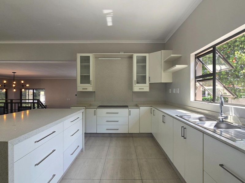 House For Sale in Queensburgh, KwaZulu Natal - Photo 4