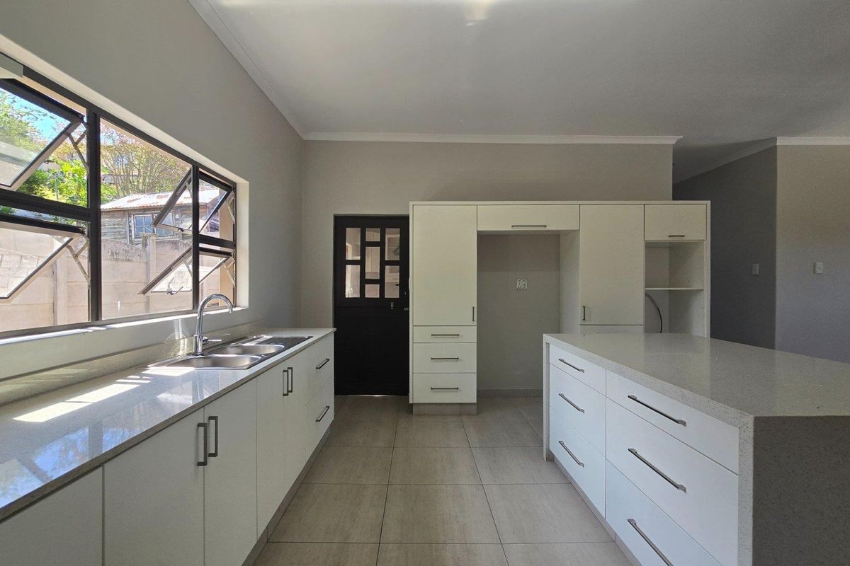House For Sale in Queensburgh, KwaZulu Natal - Photo 5