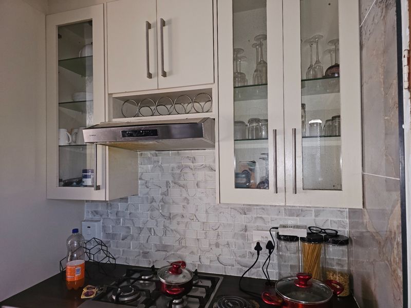 Stand Alone 3 Bedroom 2 Bath House To Rent in Blue Hills, Midrand - Photo 3