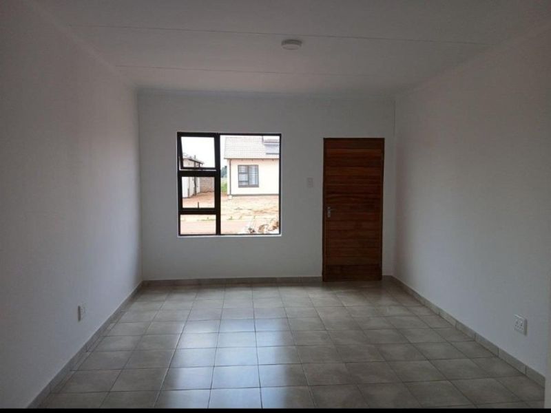 House For Sale in Windmill Park, Boksburg - Photo 4