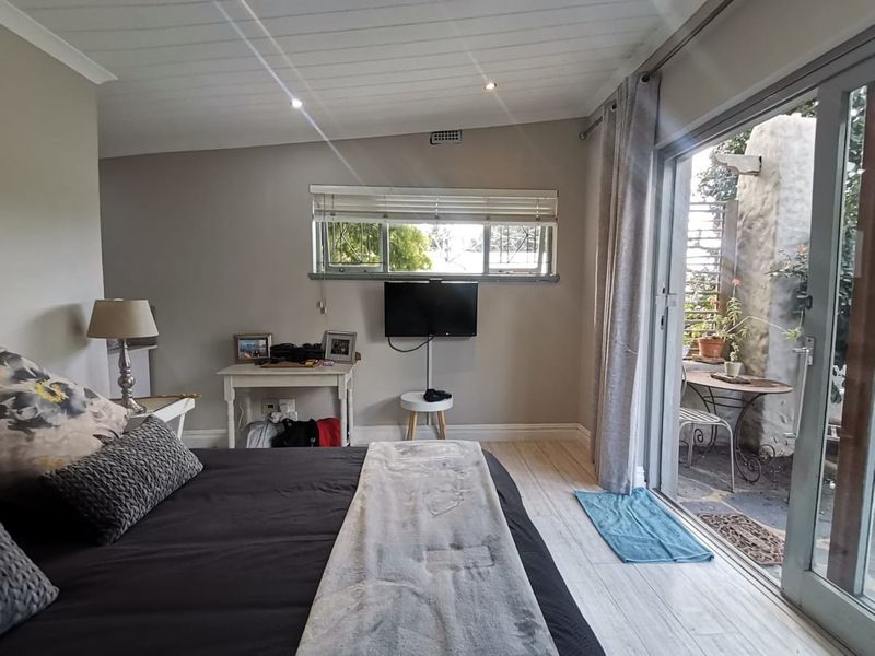 Beautiful Furnished Studio Apartment to Rent in Paarl - Photo 5