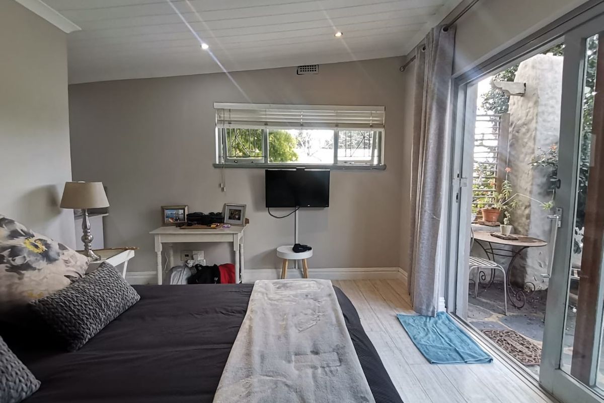 Beautiful Furnished Studio Apartment to Rent in Paarl - Photo 5
