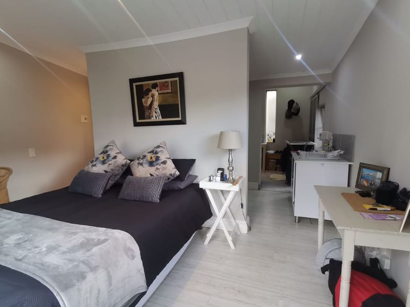 Beautiful Furnished Studio Apartment to Rent in Paarl - Photo 7