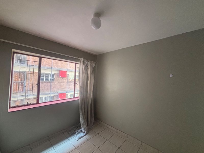 Apartment For Sale in Sunnyside, Pretoria - Photo 7