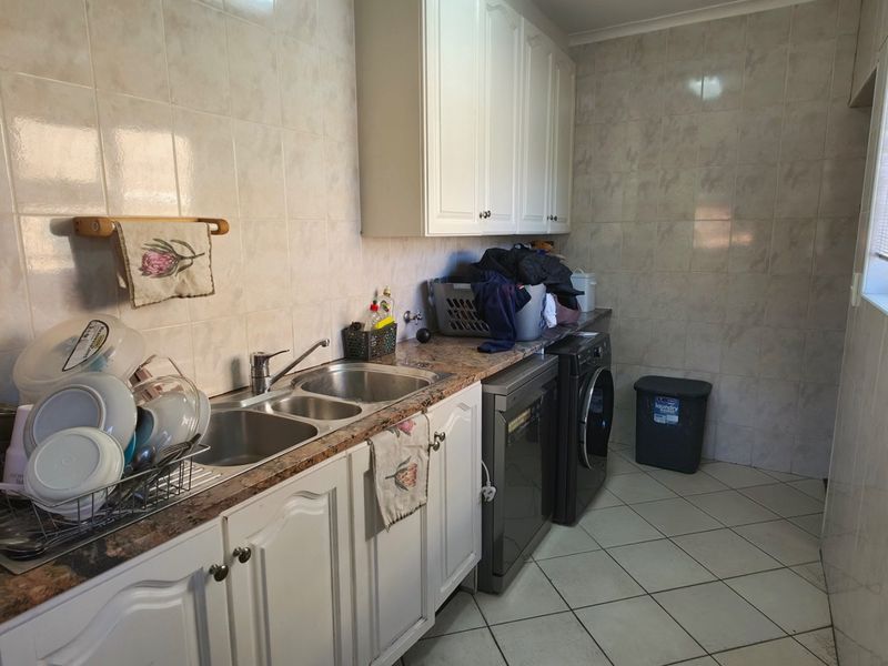 House To Rent in Constantia Kloof, Roodepoort - Photo 7