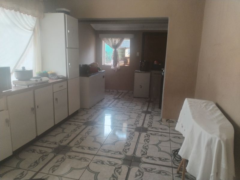 House For Sale in Sunnyridge, Newcastle, KwaZulu Natal - Photo 2