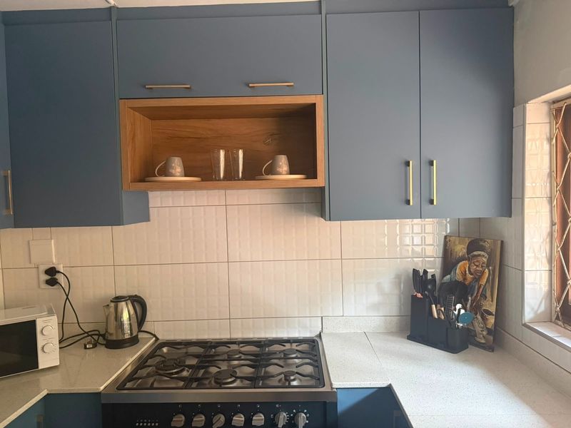 Rare find fully furnished 3 bedroom home in Glenmore - Photo 4