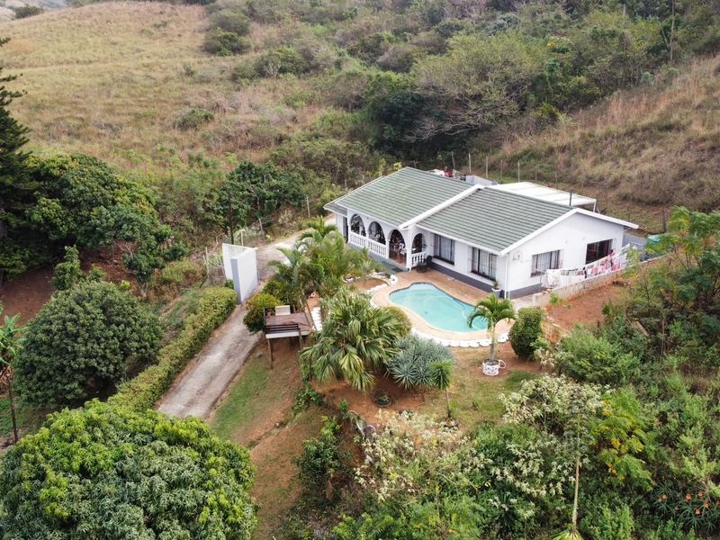 Spacious Family Home on Expansive Grounds with Scenic Views in Marburg - Photo 1