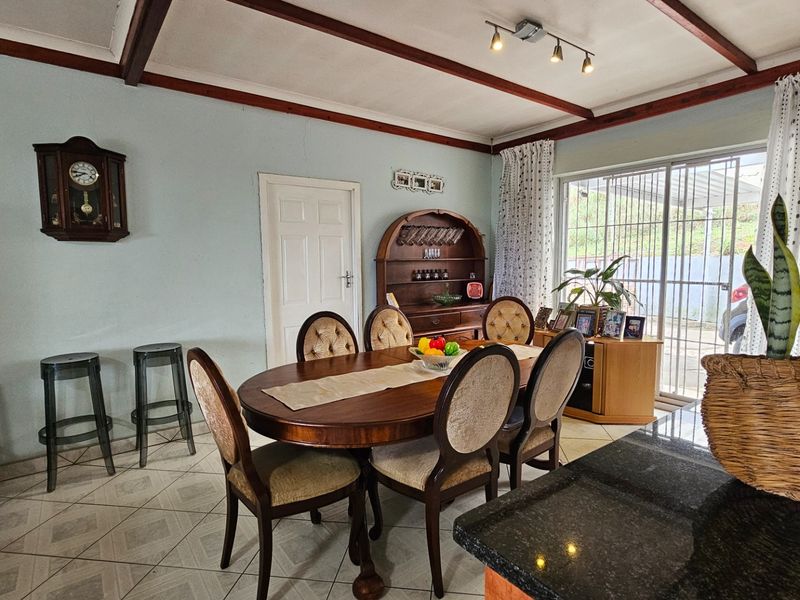 Spacious Family Home on Expansive Grounds with Scenic Views in Marburg - Photo 5