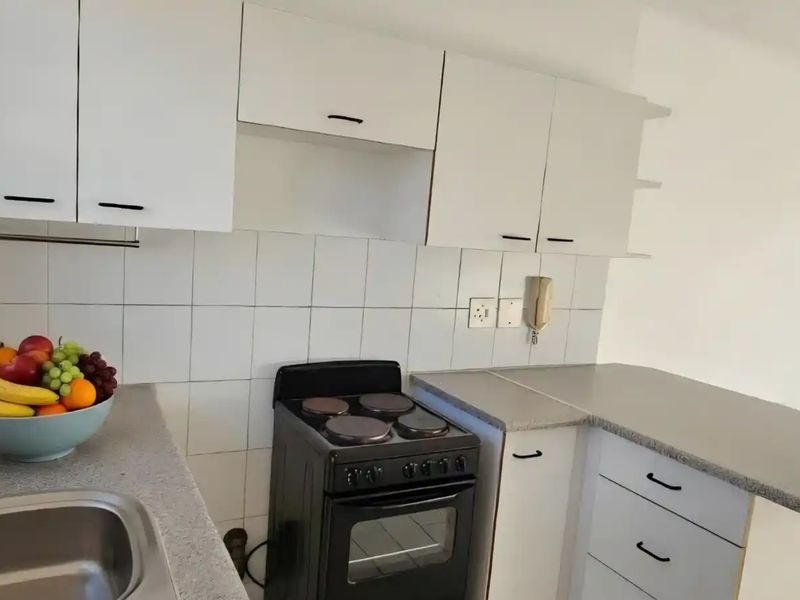 Modern 1 Bedroom Apartment To Rent in Bellville - Photo 4