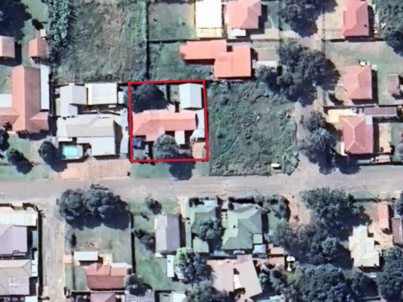 House For Sale in Potchefstroom Central, Potchefstroom, North West - Photo 6