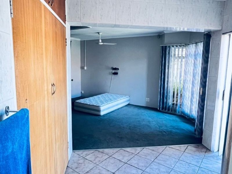 House For Sale in Rooihuiskraal, Centurion - Photo 9