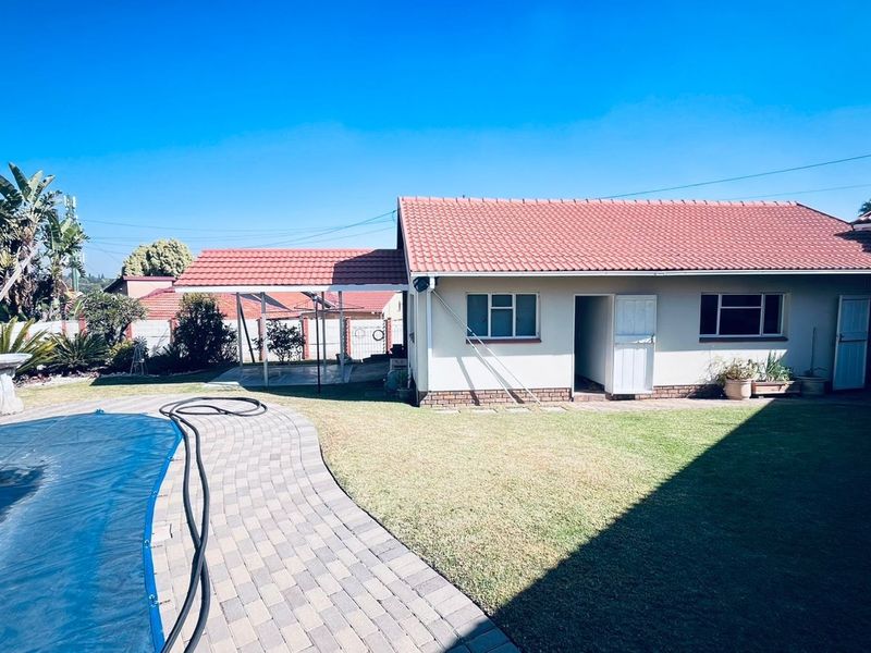 House For Sale in Rooihuiskraal, Centurion - Photo 10