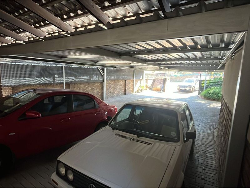 House For Sale in Rooihuiskraal, Centurion - Photo 9