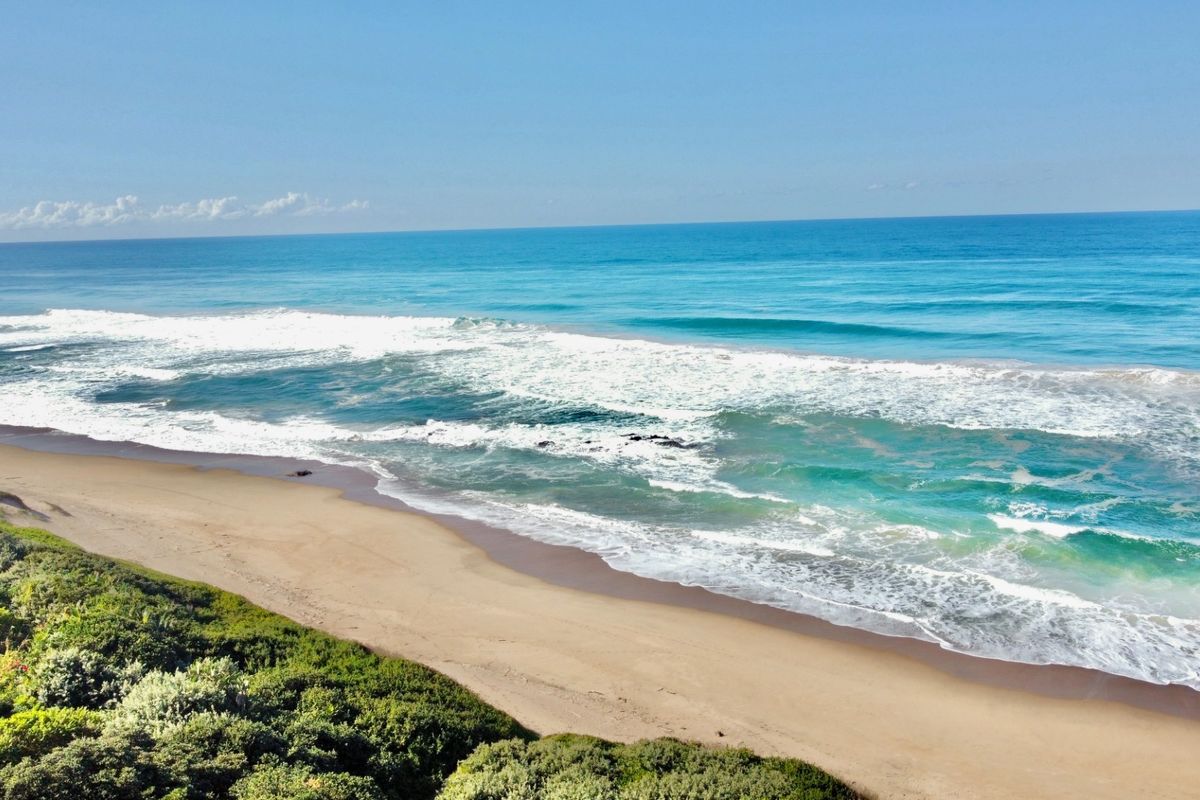 Exceptional Sea View Apartment in Secure Coastal Complex - Photo 3