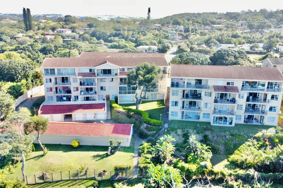 Exceptional Sea View Apartment in Secure Coastal Complex - Photo 2