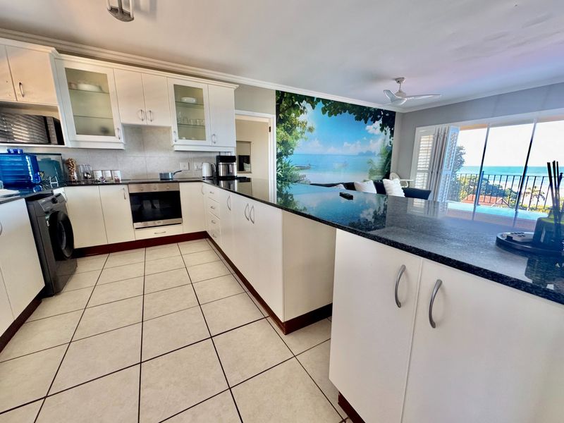 Exceptional Sea View Apartment in Secure Coastal Complex - Photo 4