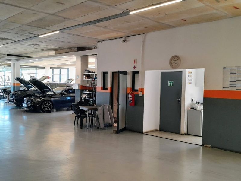 PRIME COMMERCIAL SPACE of 692m2 TO LET | HIGH VISIBILITY N2 EXPOSURE | BALLITO - Photo 8