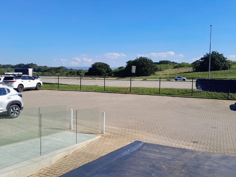 PRIME COMMERCIAL SPACE of 692m2 TO LET | HIGH VISIBILITY N2 EXPOSURE | BALLITO - Photo 4