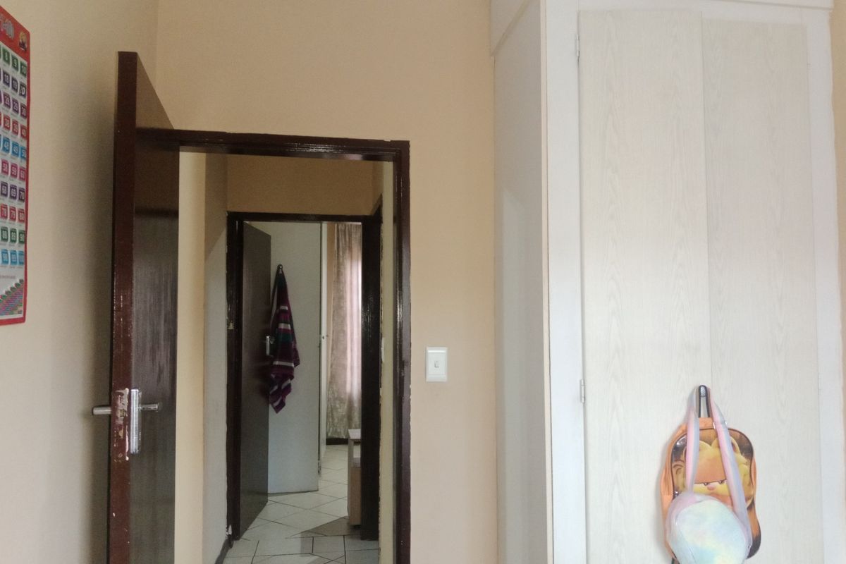 Apartment For Sale in Wonderpark Estate, Karenpark, Akasia. Secure living and Smart Investment - Photo 3
