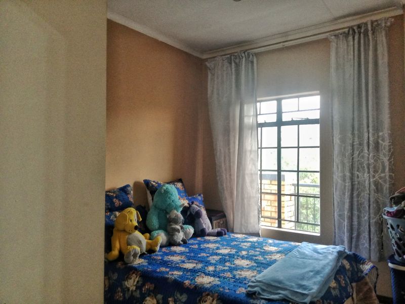 Apartment For Sale in Wonderpark Estate, Karenpark, Akasia. Secure living and Smart Investment - Photo 2