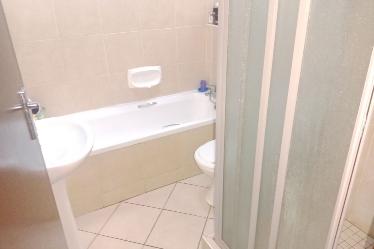 Apartment For Sale in Wonderpark Estate, Karenpark, Akasia. Secure living and Smart Investment - Photo 5