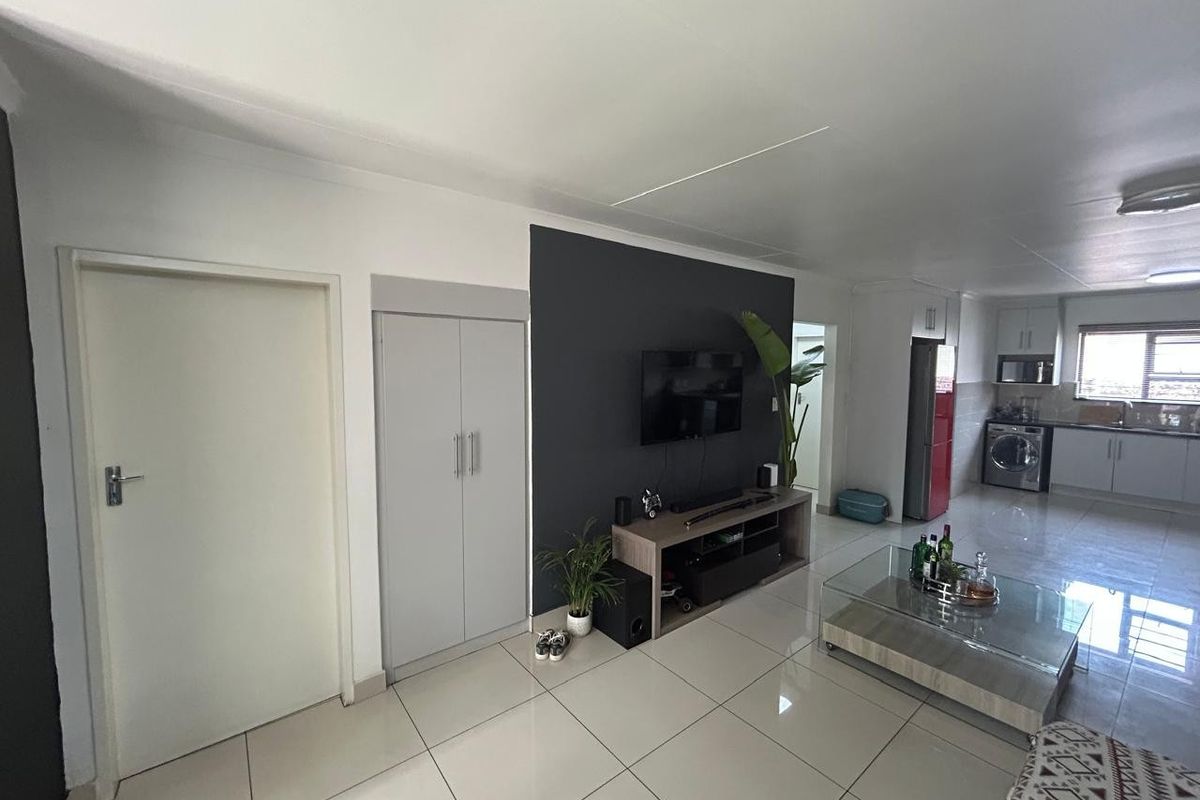 Safe Secure Estate -Rental -R13500-Urgent Rental- Available Immediately - Photo 4