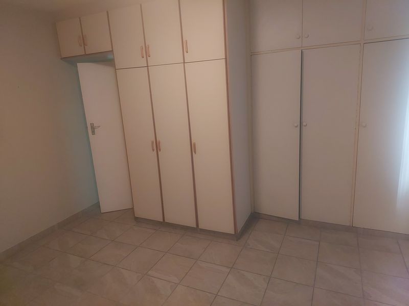 2 BEDROOM TOWNHOUSE FOR SALE - Photo 8