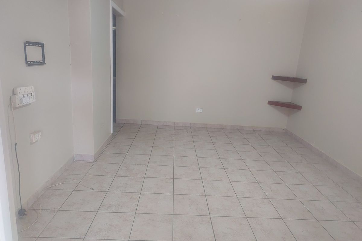 2 BEDROOM TOWNHOUSE FOR SALE - Photo 3