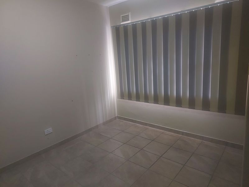 2 BEDROOM TOWNHOUSE FOR SALE - Photo 5