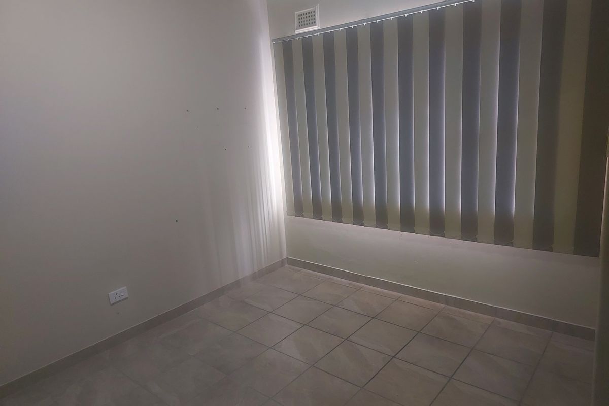 2 BEDROOM TOWNHOUSE FOR SALE - Photo 5