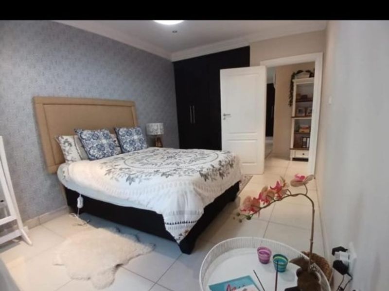Townhouse For Sale in La Mercy, KwaZulu Natal - Photo 7