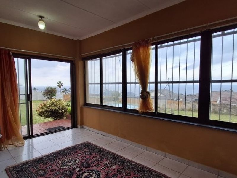 Spectacular Ocean Views Meet Spacious Family Living Today - Photo 6