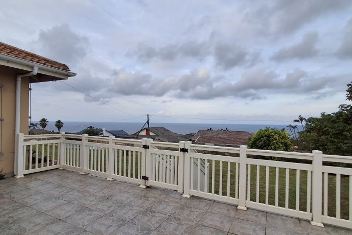 Spectacular Ocean Views Meet Spacious Family Living Today - Photo 3