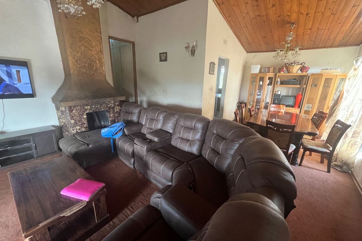 House For Sale in Dundee, KwaZulu Natal - Photo 4