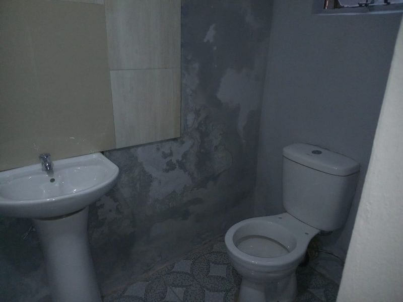 Cottage To Rent in Protea North, Soweto - Photo 8