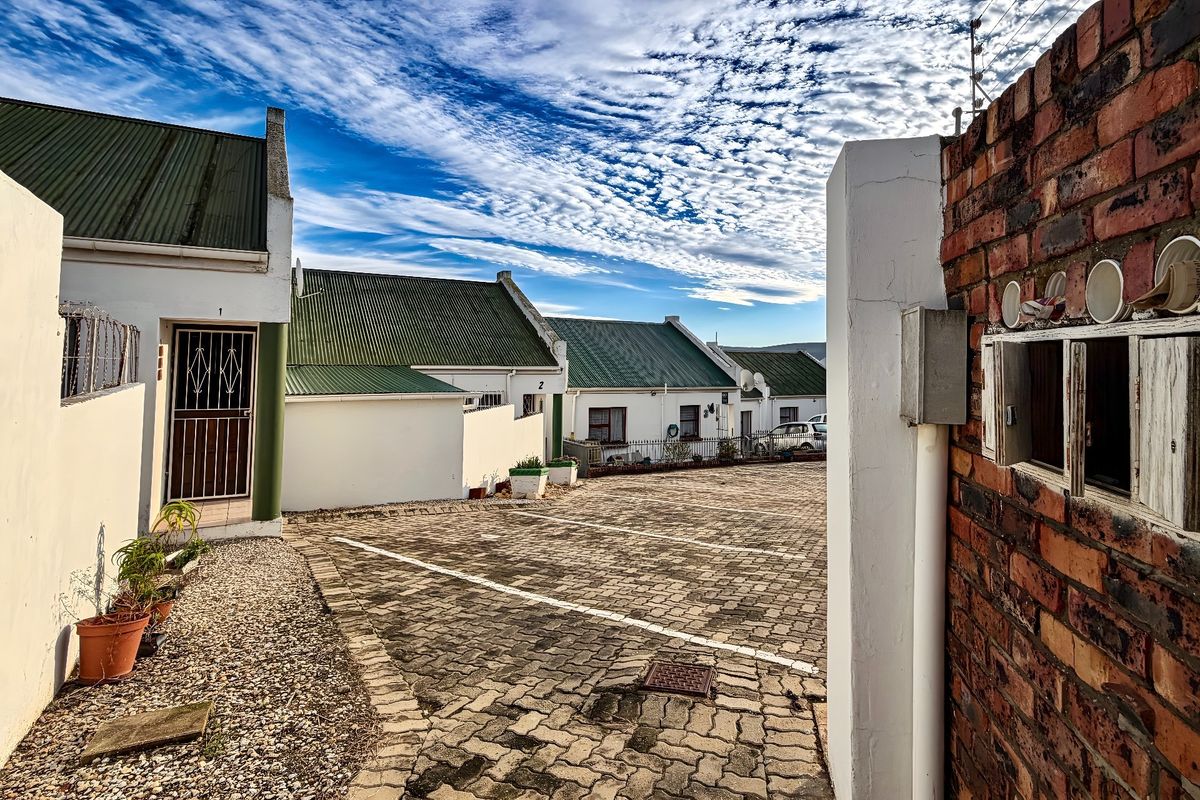 Secure 3-Bedroom Townhouse in Despatch Central | Listed by Danté Koen, eXp Realty - Photo 4