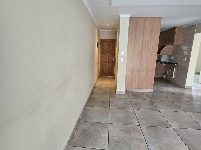 Townhouse For Sale in Parkrand, Boksburg - Photo 3