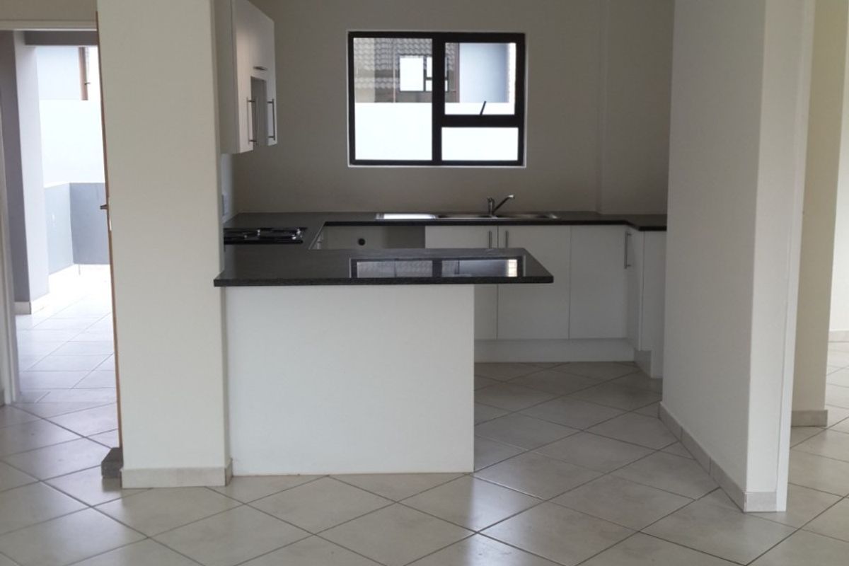 Modern, Stylish and Move In Ready Apartment with Built In Braai - Photo 2