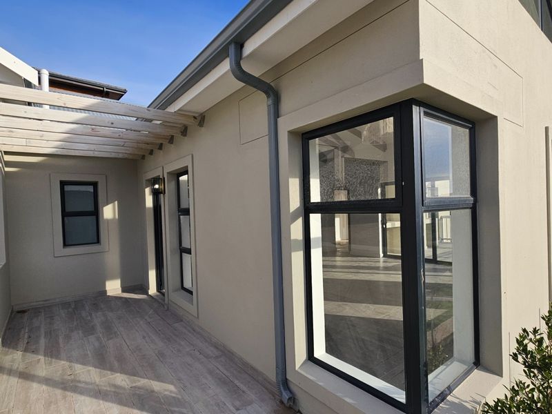 House For Sale in Seemeeu Park, Mossel Bay - Photo 5