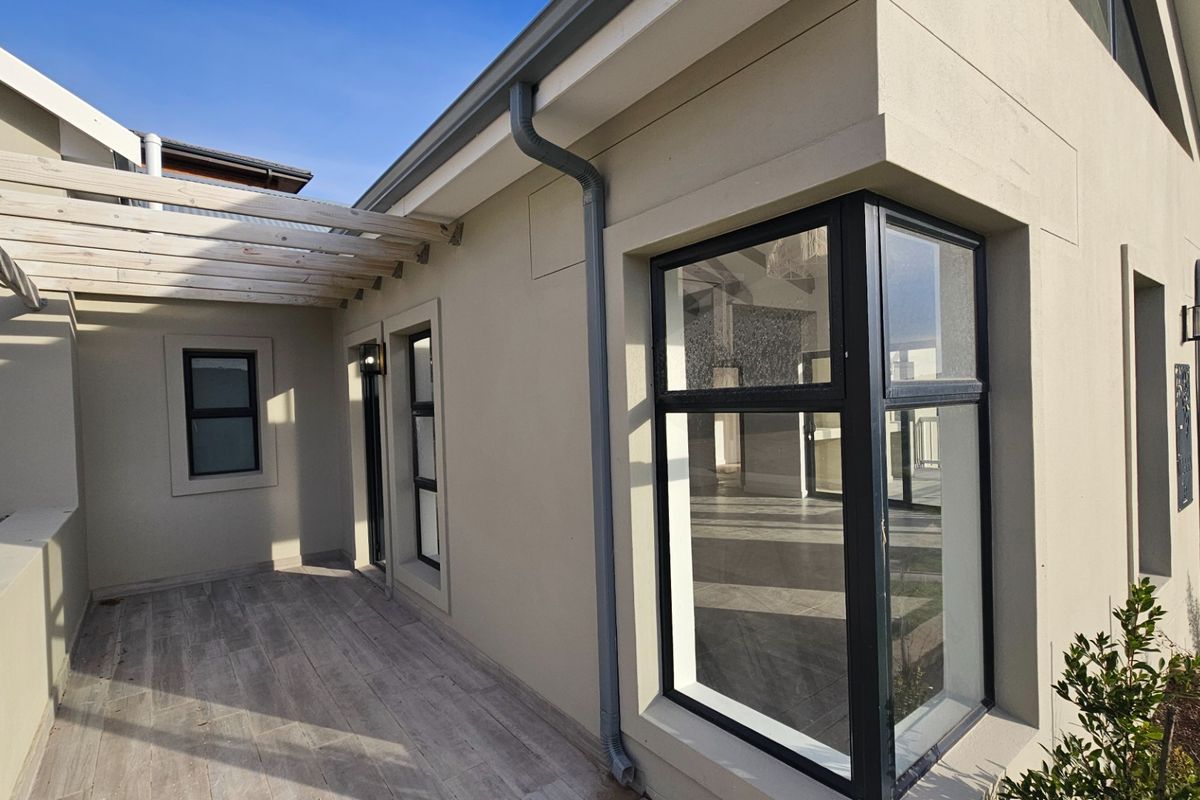 House For Sale in Seemeeu Park, Mossel Bay - Photo 5