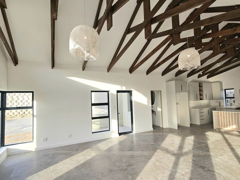 House For Sale in Seemeeu Park, Mossel Bay - Photo 9