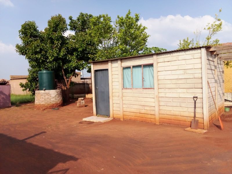 Family House For Sale in Ga-rankuwa - Photo 9