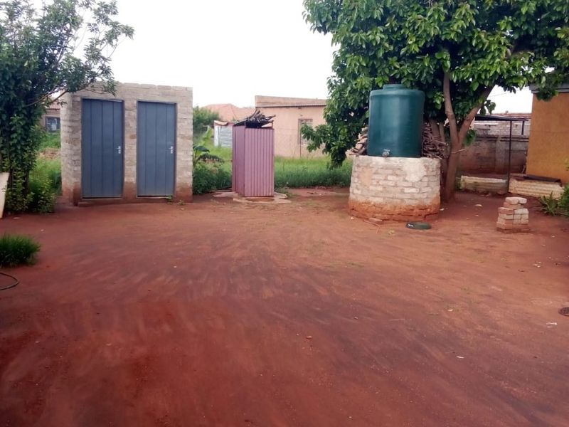 Family House For Sale in Ga-rankuwa - Photo 10